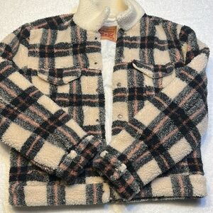 Levi’s coat sherpa size XS never worn brand new